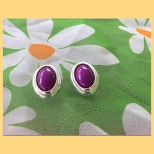 Vintage SPACE AGE MOD Purple Costume Clip on Earrings